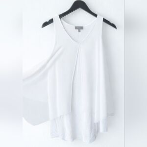 Neiman Marcus White Sleeveless Blouse